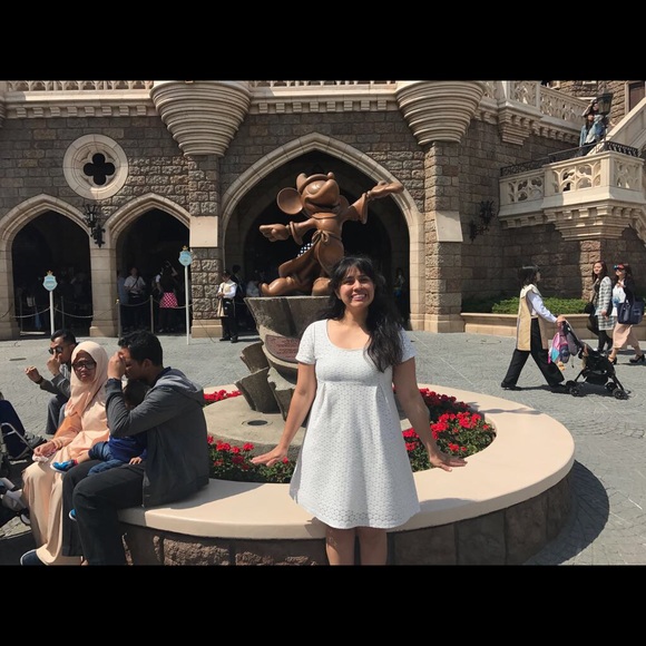 Welcome to chicmachine!! I'm Diana!! 😊 - Picture 9 of 9